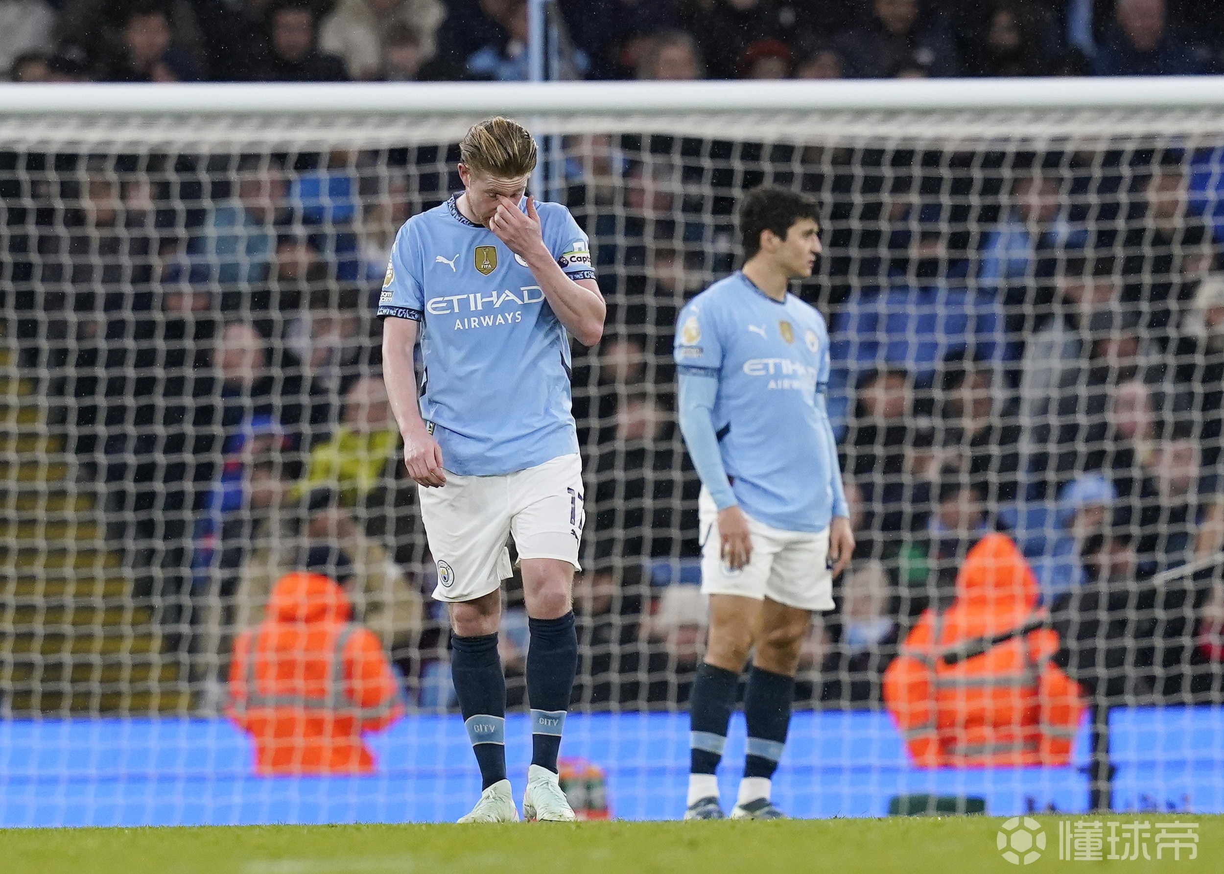 明日钻石联赛焦点战!广州队迎战曼联,鏖战或上演的简单介绍