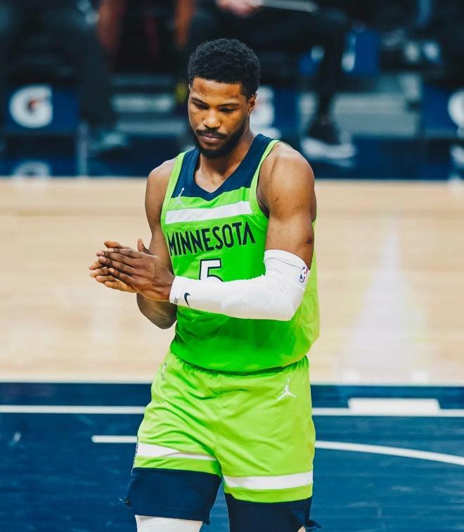  全运会最新形势：尤文图斯高居榜首，明尼苏达森林狼强势追赶，冠军归属成迷